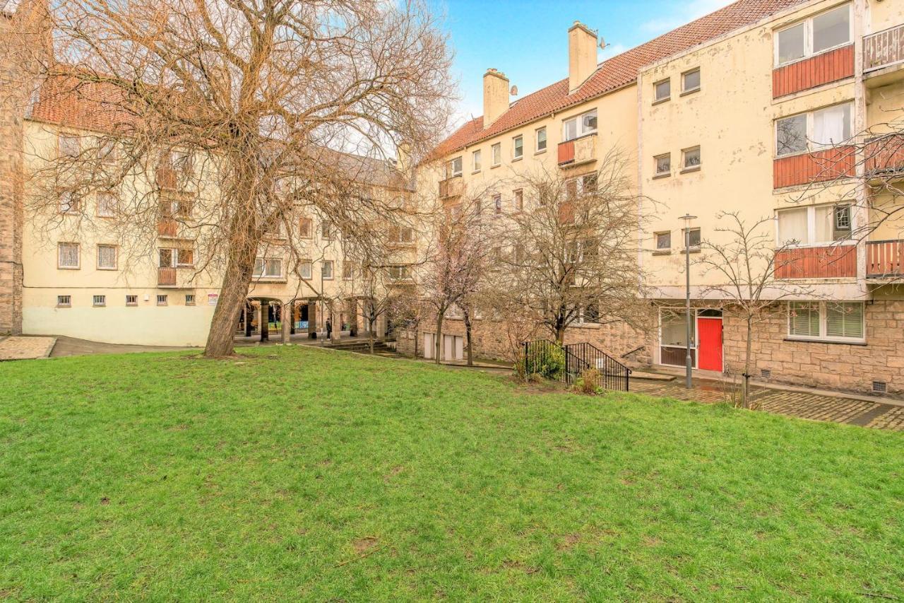 Charming Old Town 2 Bed Apt, 2Mins From Royal Mile Эдинбург Экстерьер фото
