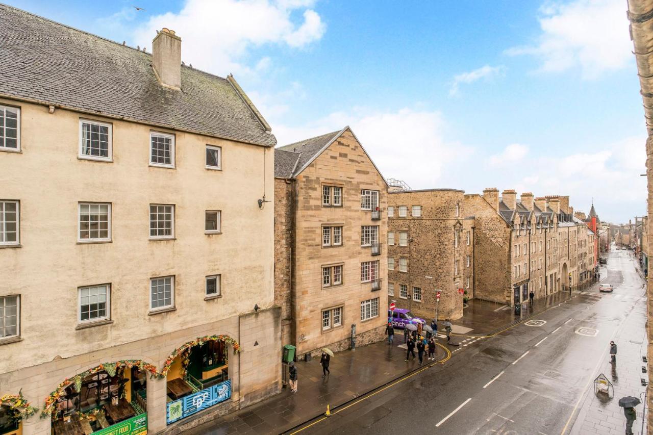 Charming Old Town 2 Bed Apt, 2Mins From Royal Mile Эдинбург Экстерьер фото