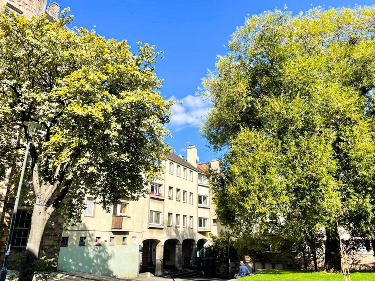 Charming Old Town 2 Bed Apt, 2Mins From Royal Mile Эдинбург Экстерьер фото